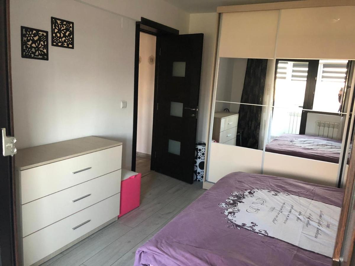 Apartament Modern Targoviste In Regim Hotelier Εξωτερικό φωτογραφία